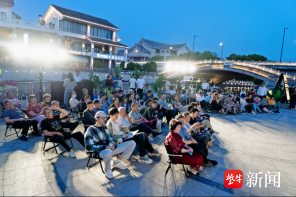 信钰证券 在运河边看京剧电影，一次&ldquo;电影+文旅&rdquo;创新尝试